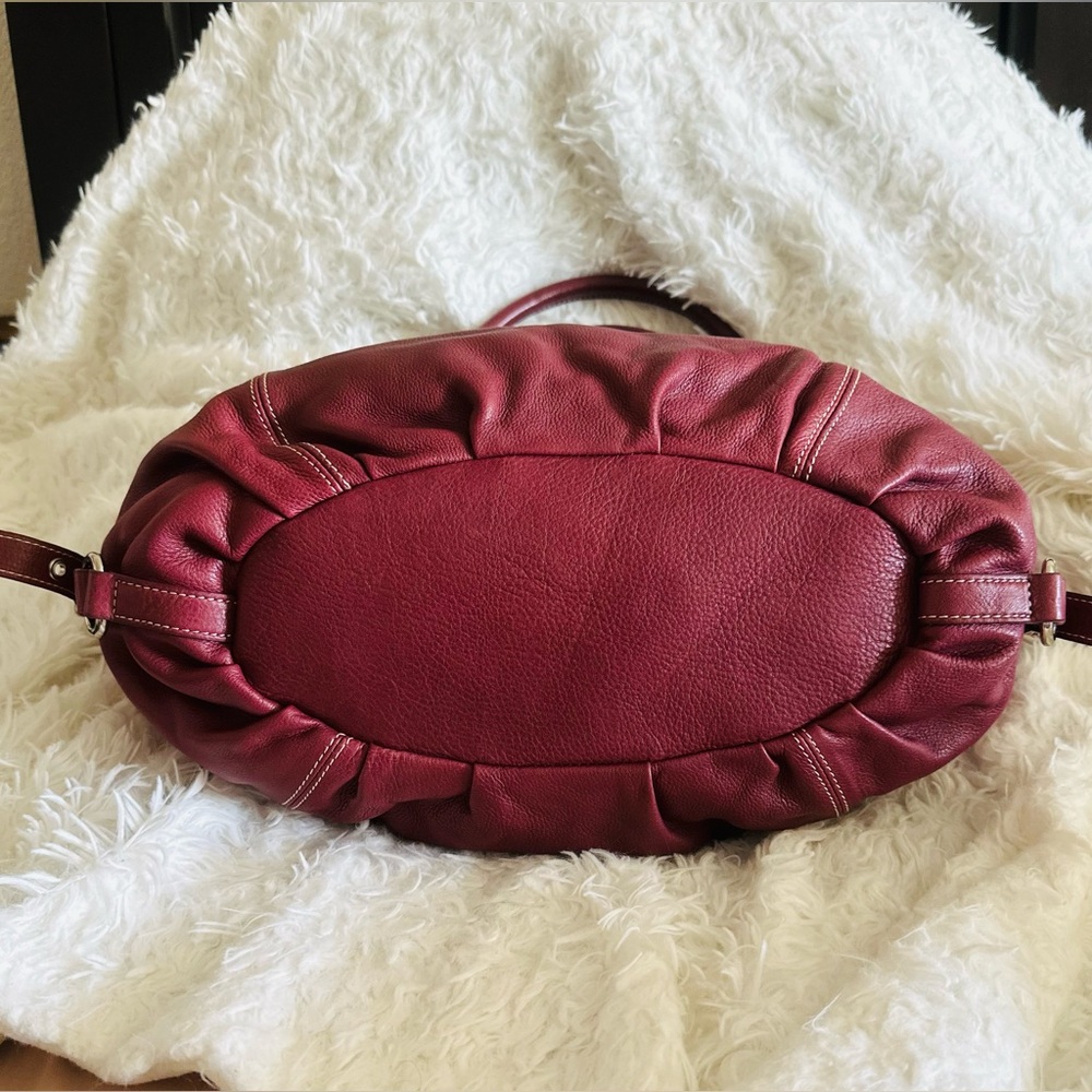 Barr + Barr New York Maroon Handbag - Picture 2 of 6